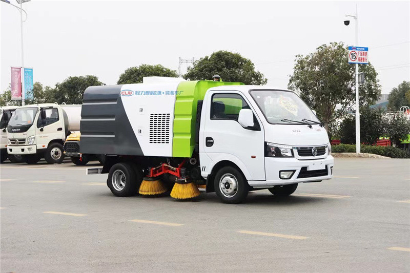 東風途逸微卡國六掃路車有純電動、汽油、柴油三種動力可供選擇