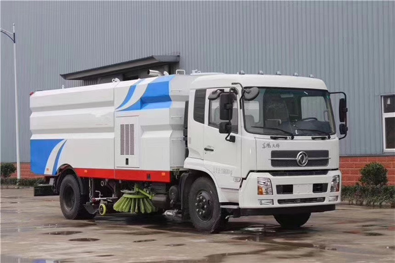 東風(fēng)多利卡8噸無塵洗掃車可實現(xiàn)樹葉、大體輕飄垃圾的破碎與收集