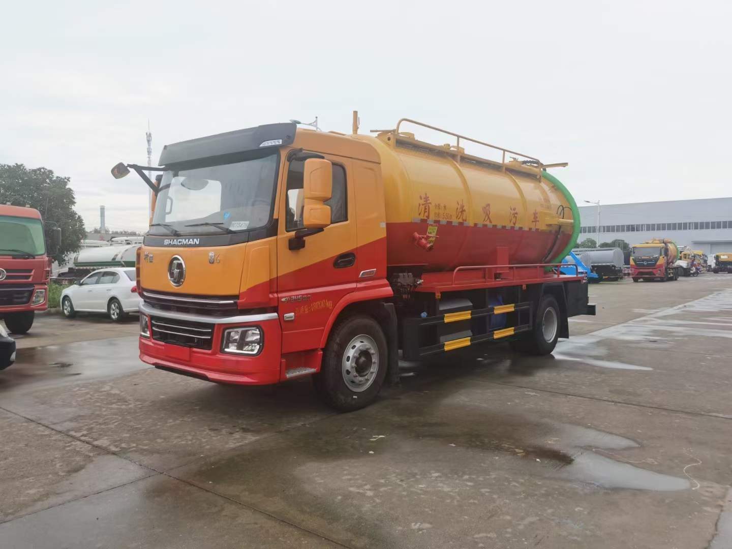 單橋18噸清洗吸污車最具競爭力產品：陜汽軒德清洗吸污車優勢